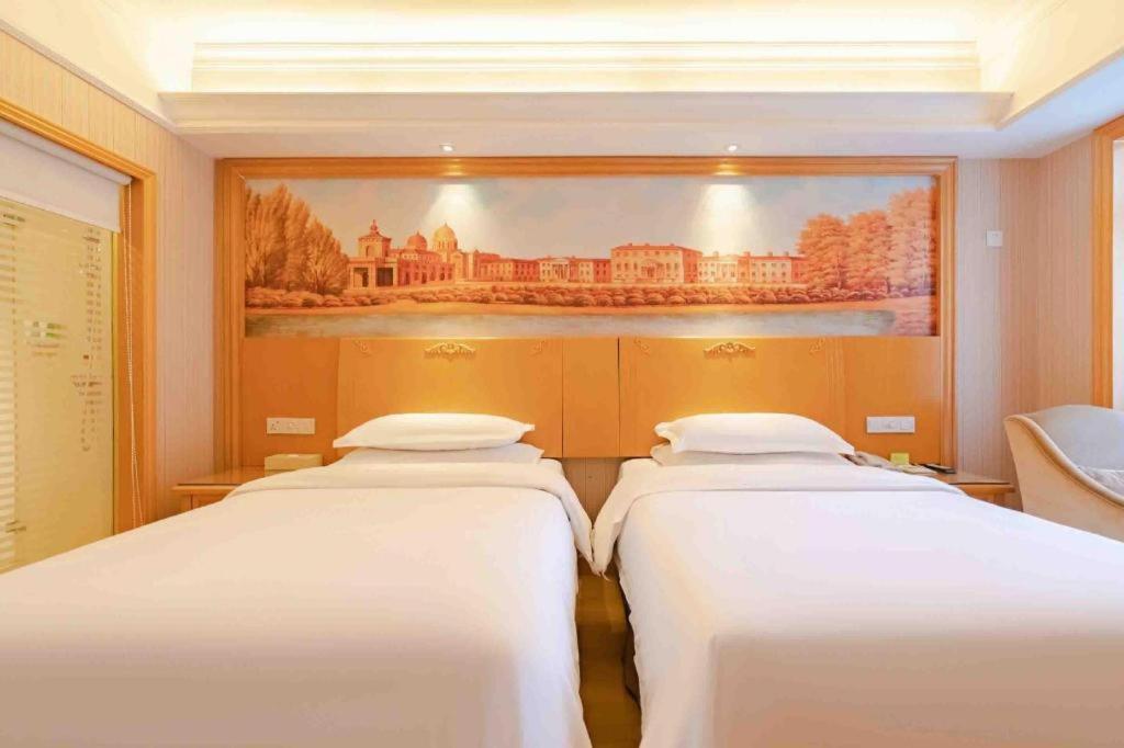 Vienna International Hotel Lhasa Potala Palace Esterno foto