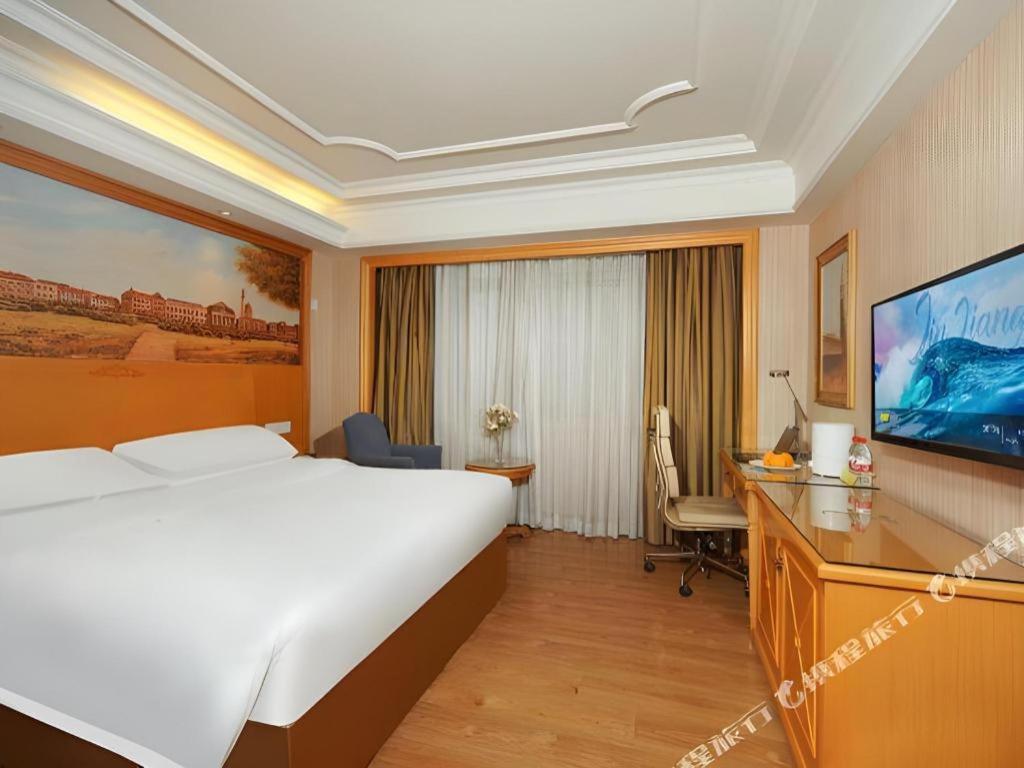 Vienna International Hotel Lhasa Potala Palace Esterno foto